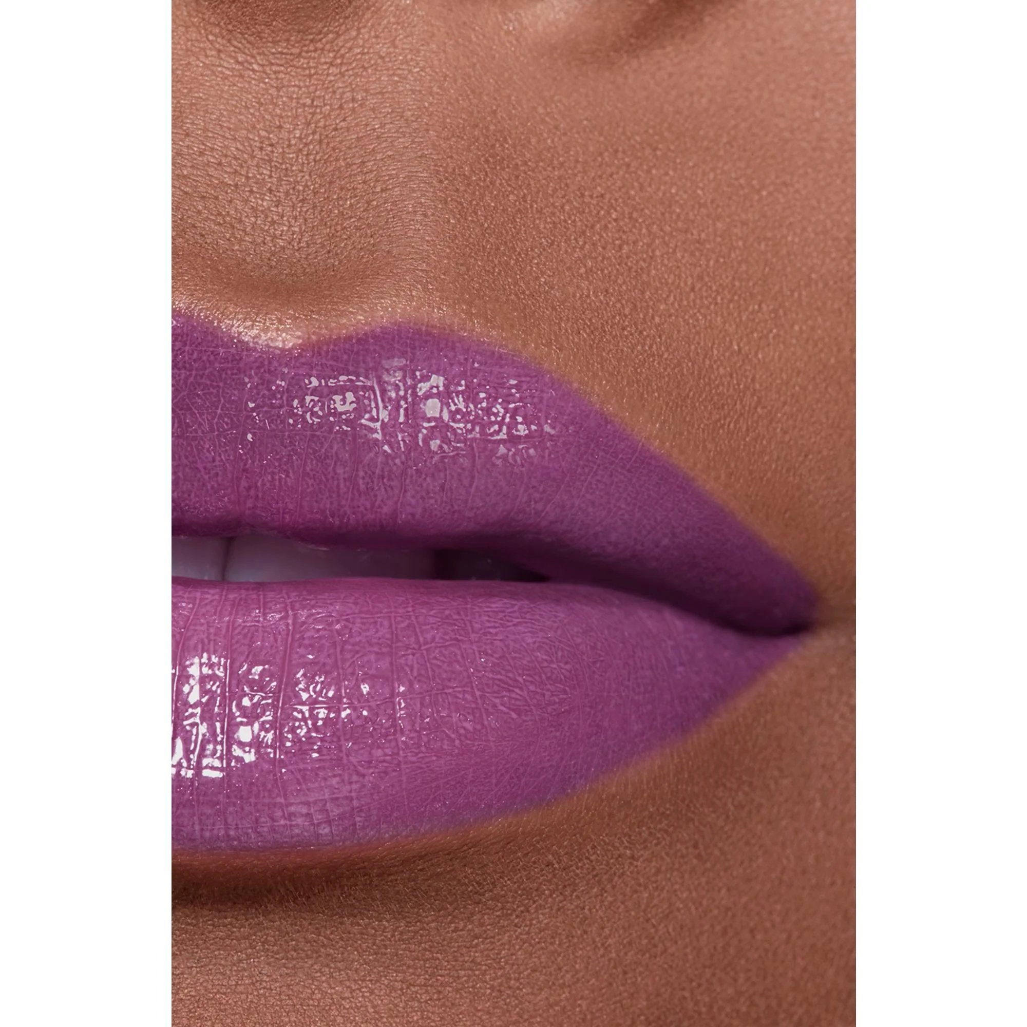 ROUGE COCO BAUME - BRILLANTE - BALSAMO IDRATANTE COLORATO SUBLIMATORE, INTENSITÀ SU MISURA