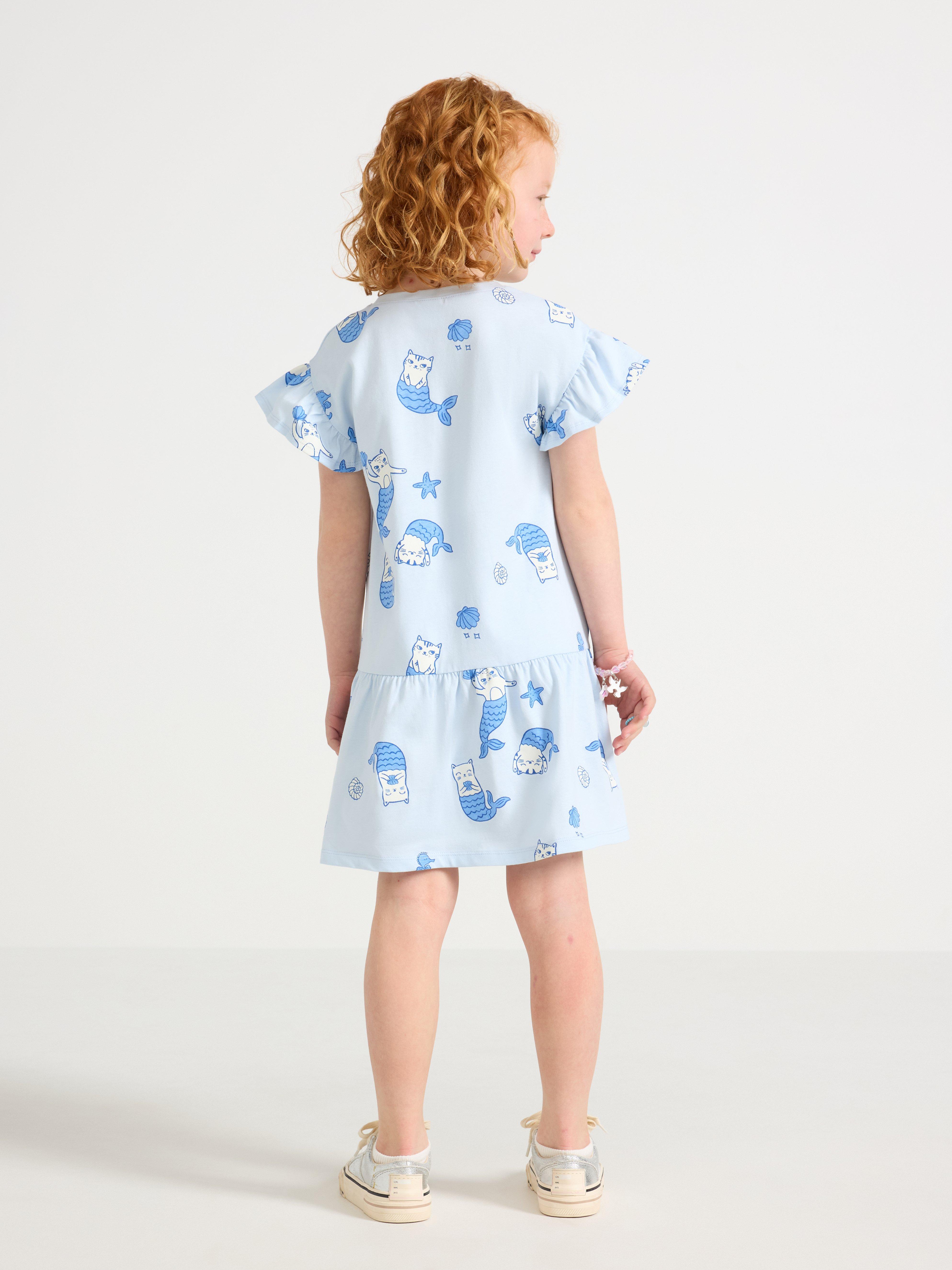 Vestido de manga corta azul claro