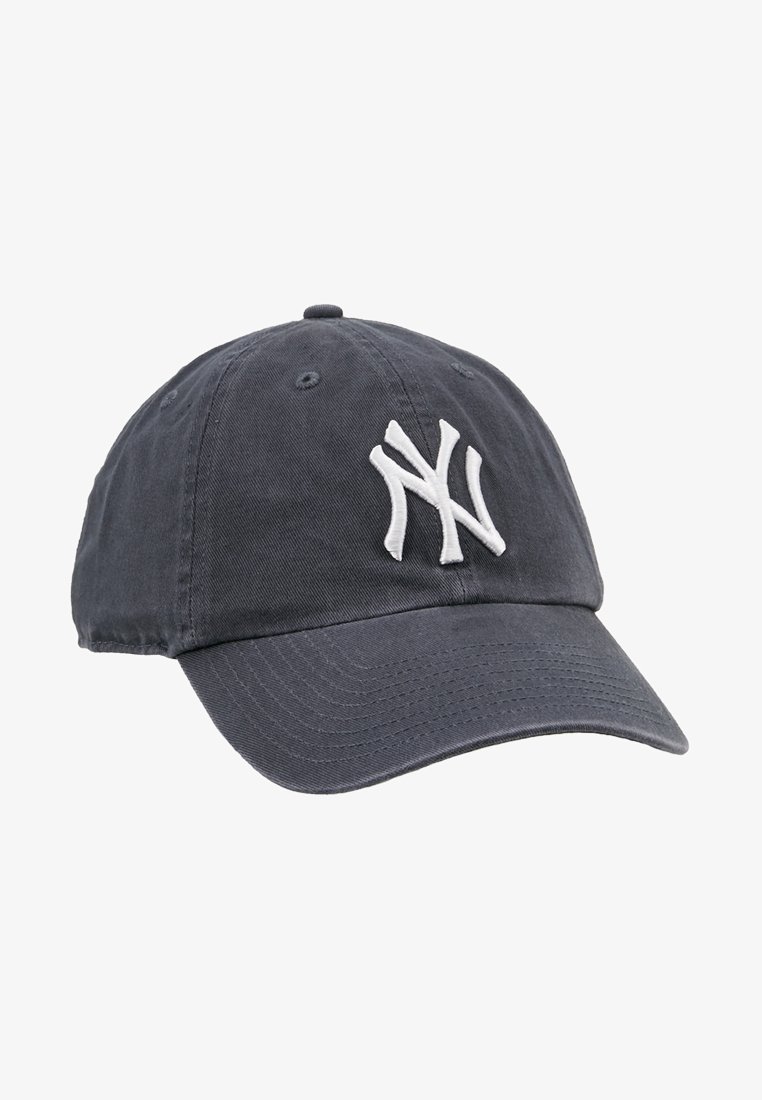 '47 Caps