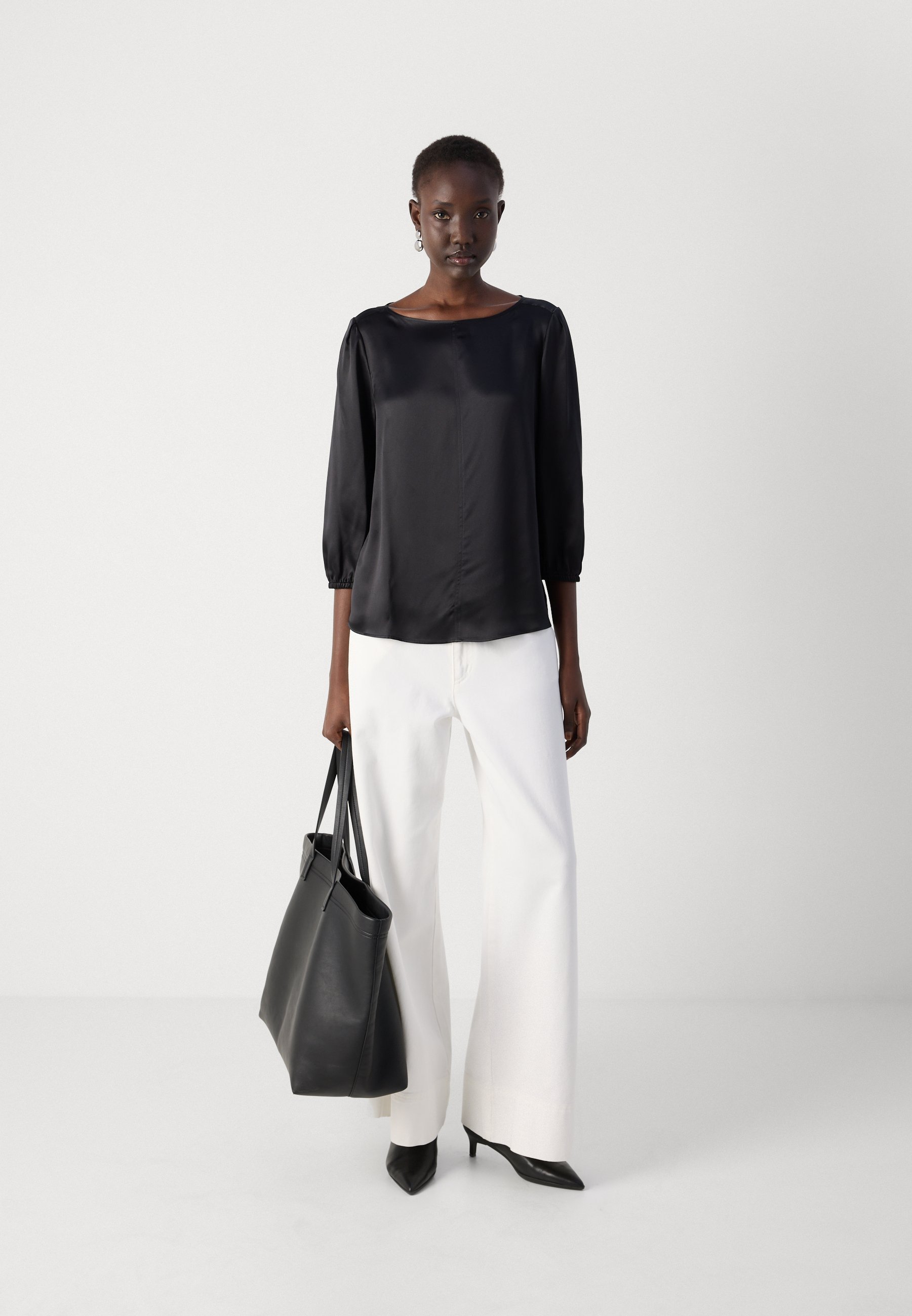 Maglia a maniche lunghe Marc Cain - nera