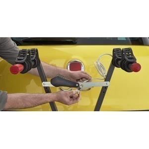 MOTTEZ fietsendrager voor op de trekhaak, geschikt voor 2 fietsen, inclusief slot.