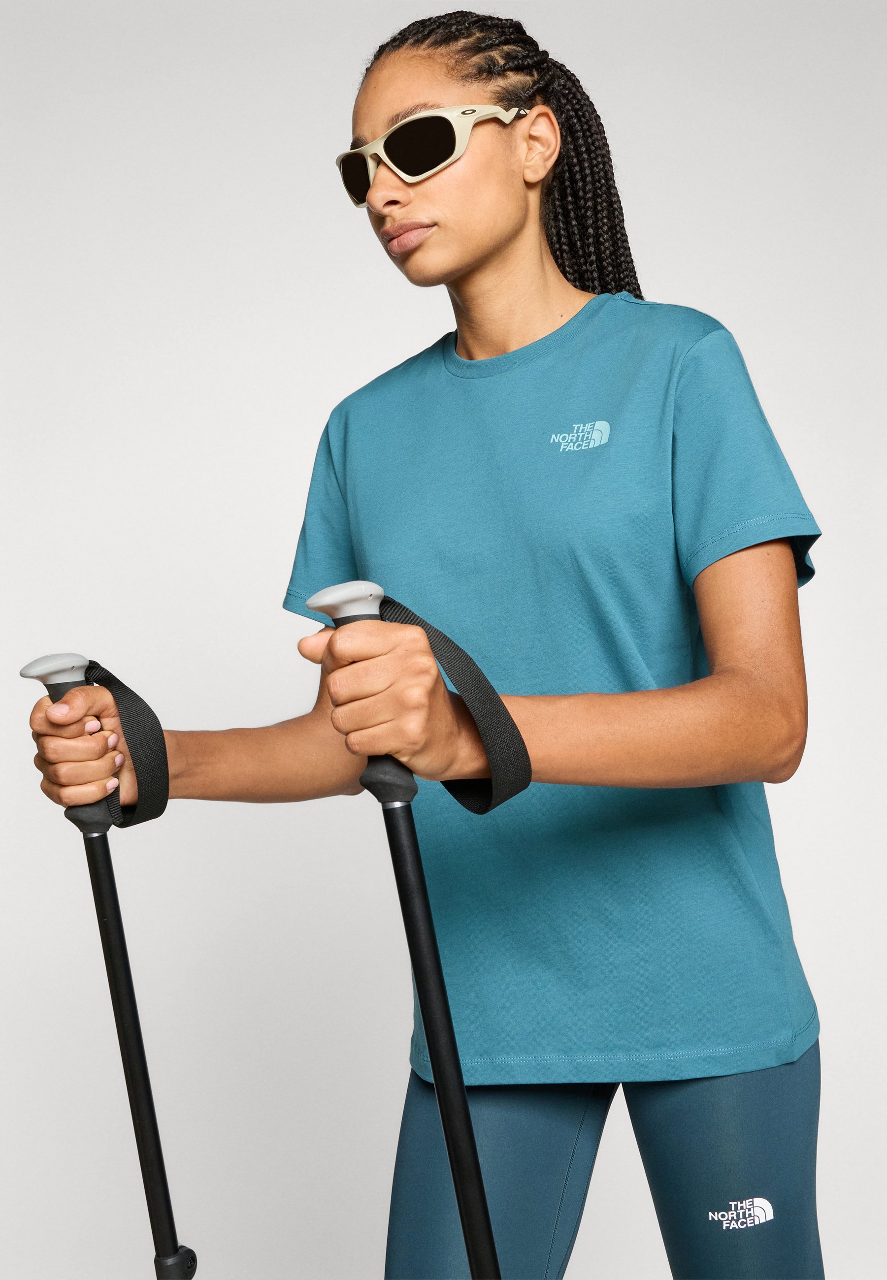 The North Face BOX RELAXED TEE - Printitud T-särk - kosmos/sinine varjutus
