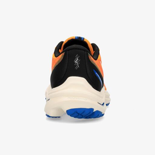  Mizuno Wave Equate 7