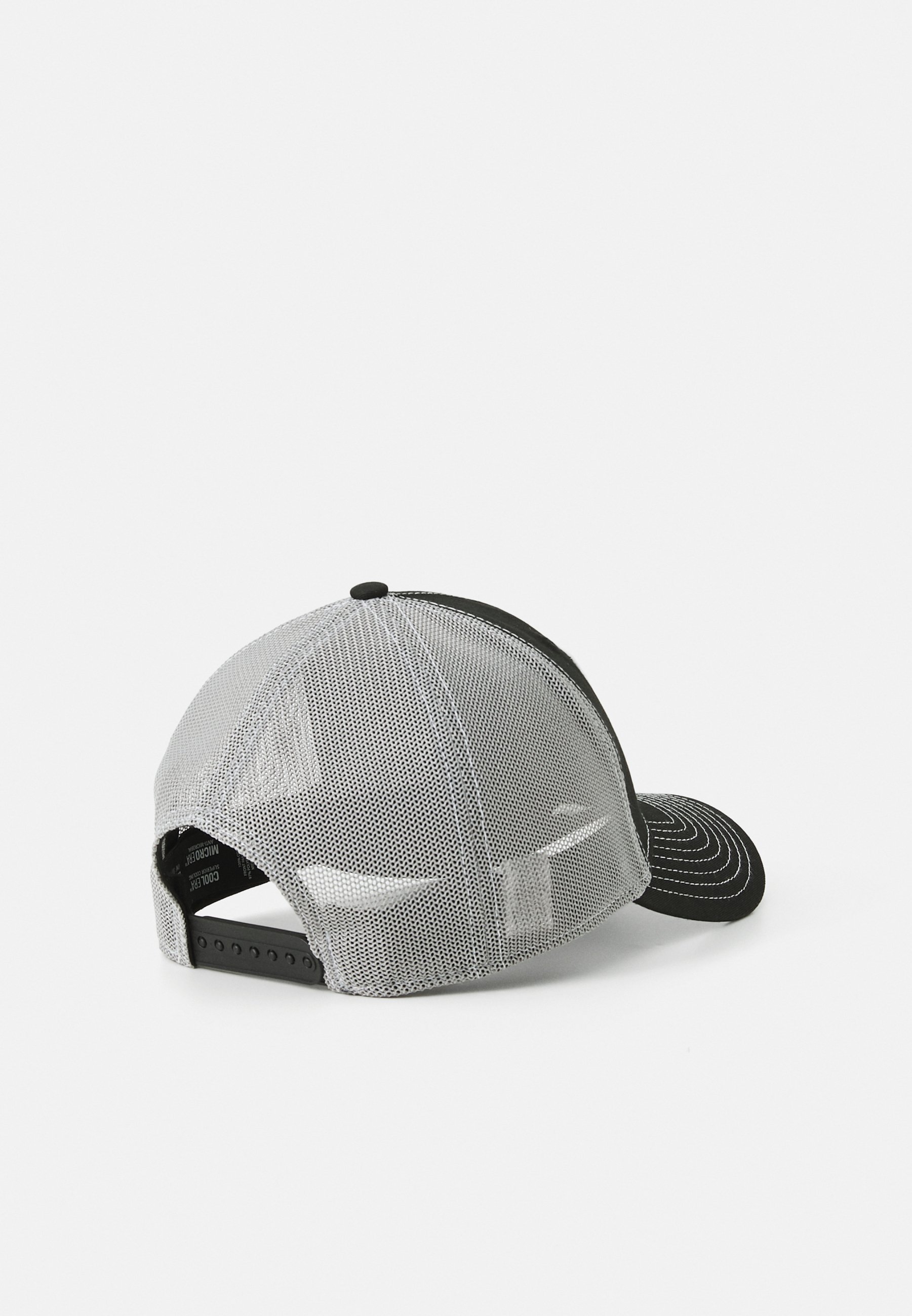 Bonés New Era