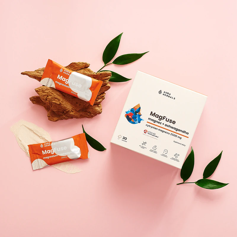 Sachês do suplemento alimentar Aura Herbals MagFuse + Ashwagandha para auxiliar no equilíbrio físico e mental do corpo.