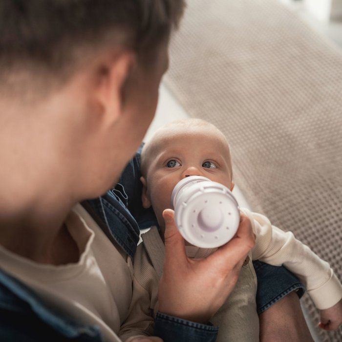 Sett med 2 babyflasker - MAM - Easy Start - Anti-kolikk - 160 ml - Smokk størrelse 1 - Lilla + Sand