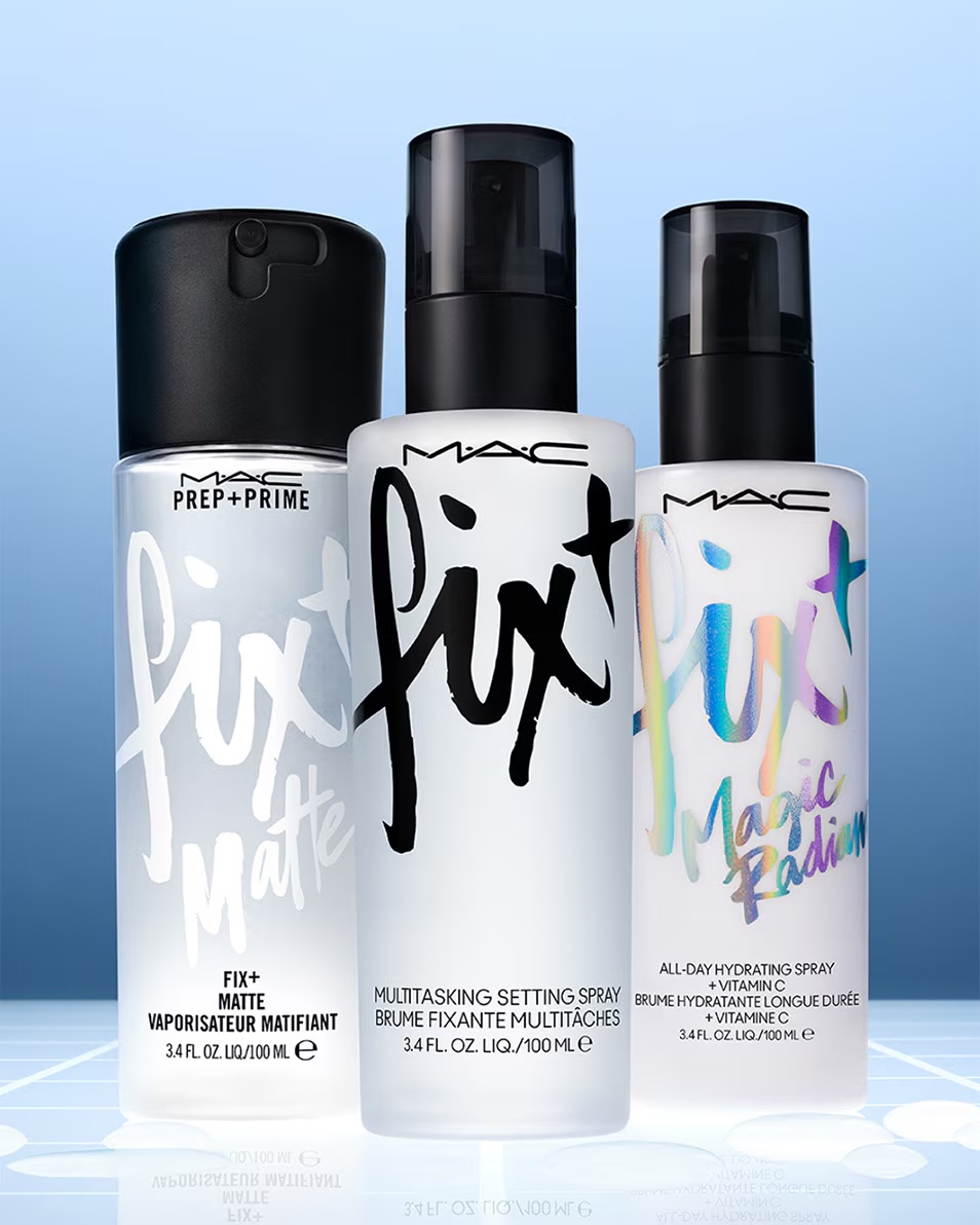 MAC Fix Magic Radiance mitrinošais aerosols - mirdzošs efekts - visiem ādas tipiem