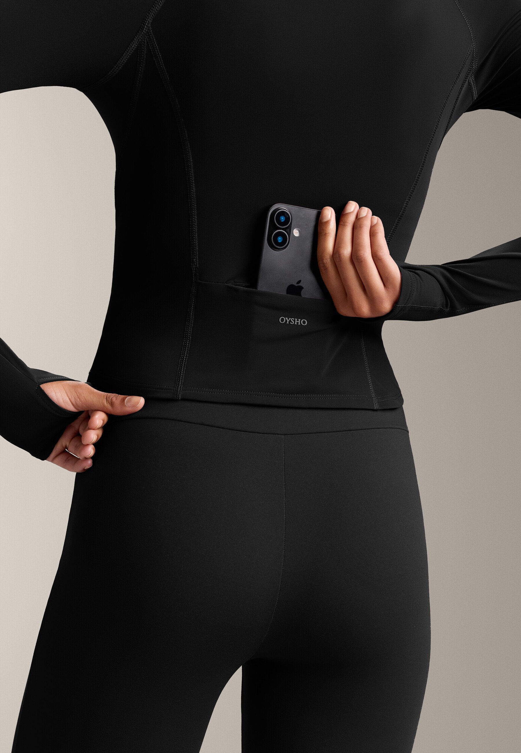 OYSHO WARMTH COMFORTLUX TECHNICAL - Jachetă de trening - neagră