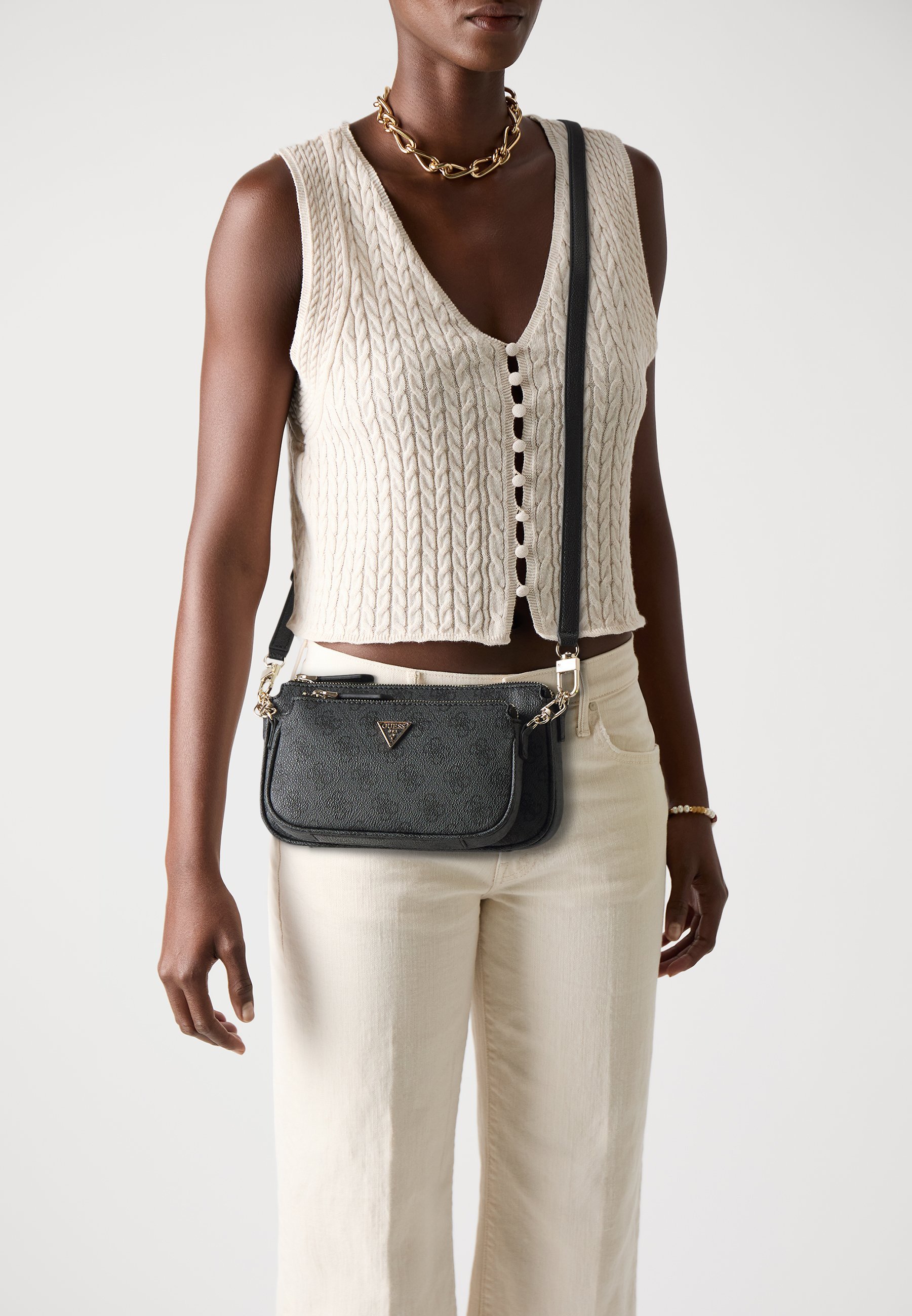 Guess NOELLE II POUCH CROSSBODY - Kézitáska - coal