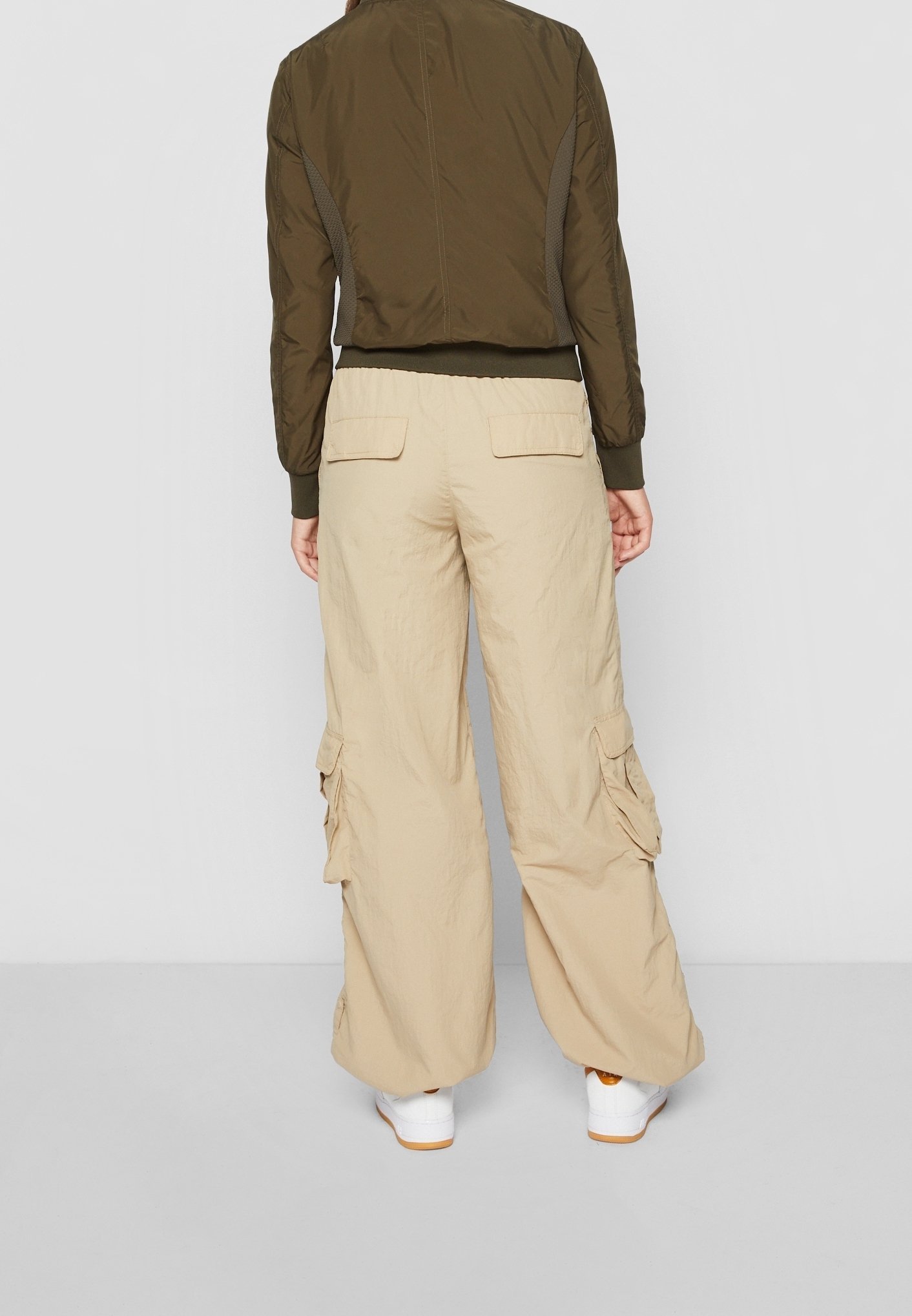 Giacca bomber Urban Classics - verde scuro