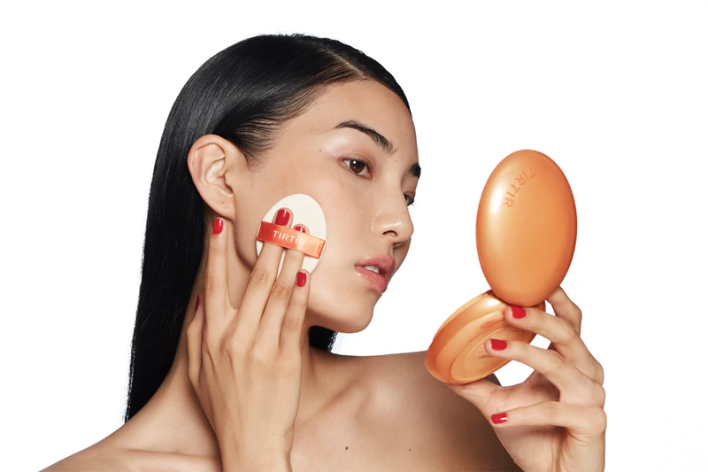 Base em esponja TIRTIR Mask Fit AI Filter Cushion de longa duração com acabamento matte.