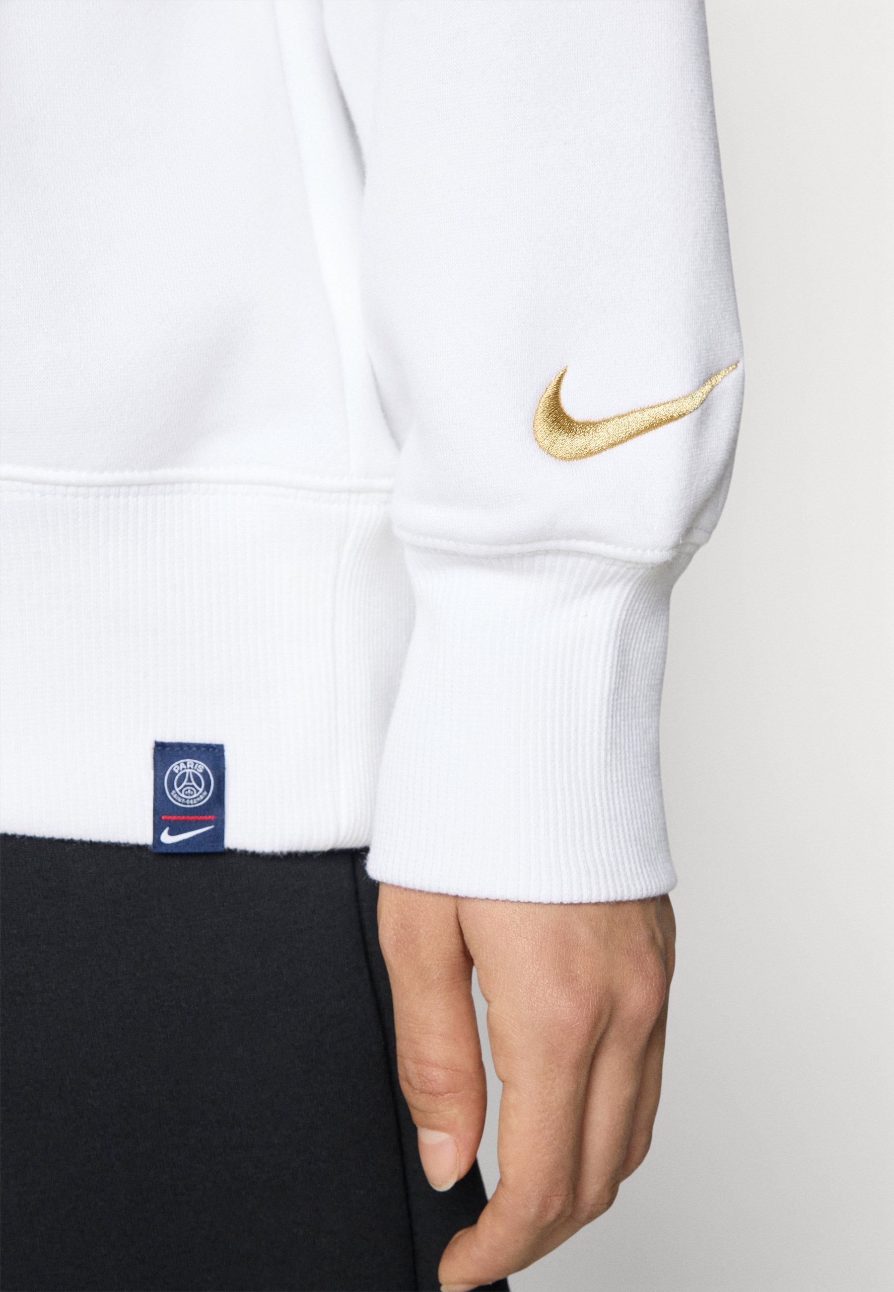Nike Performance PARIS SAINT-GERMAIN PHOENIX FLEECE - Clubwear - weiß/metallic goldfarben