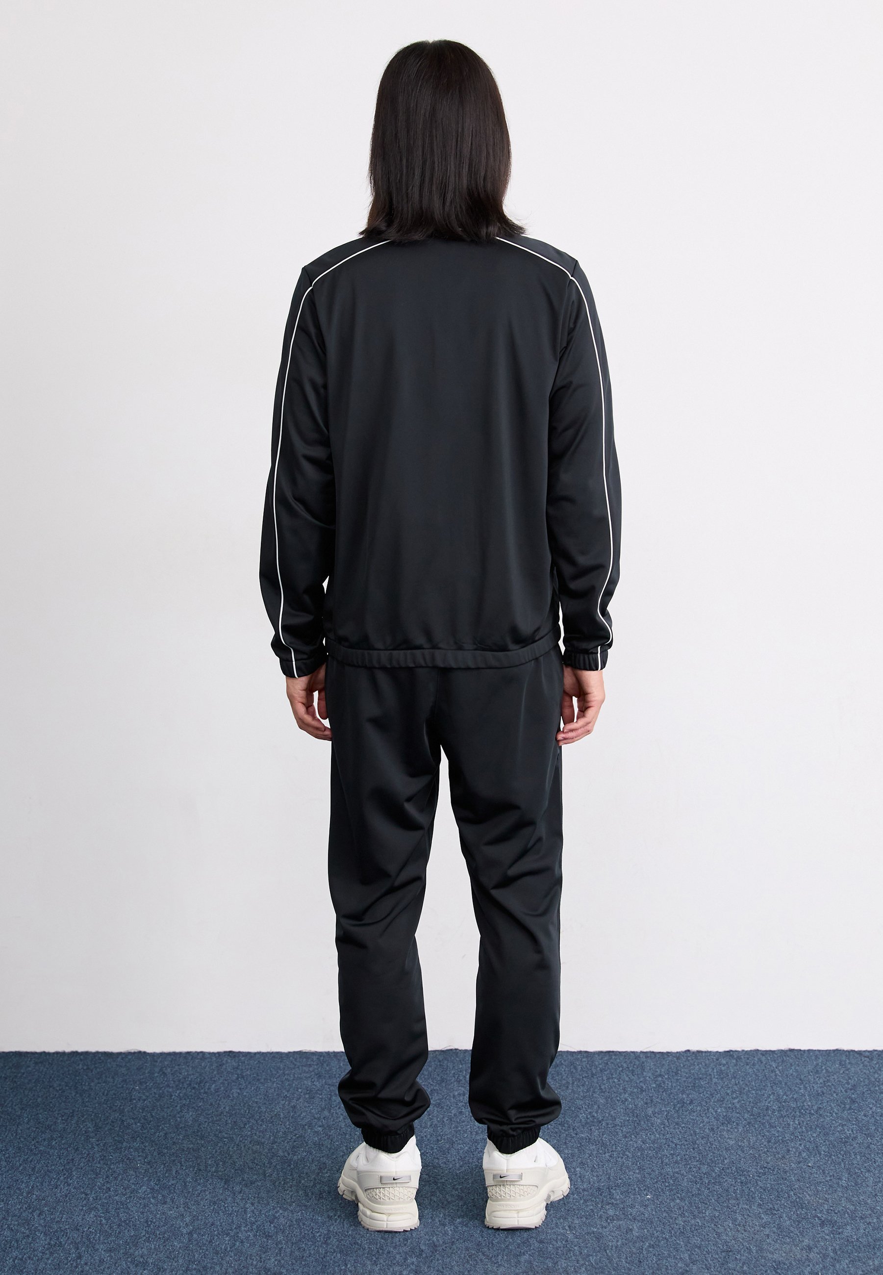Nike Sportswear trainingspakken