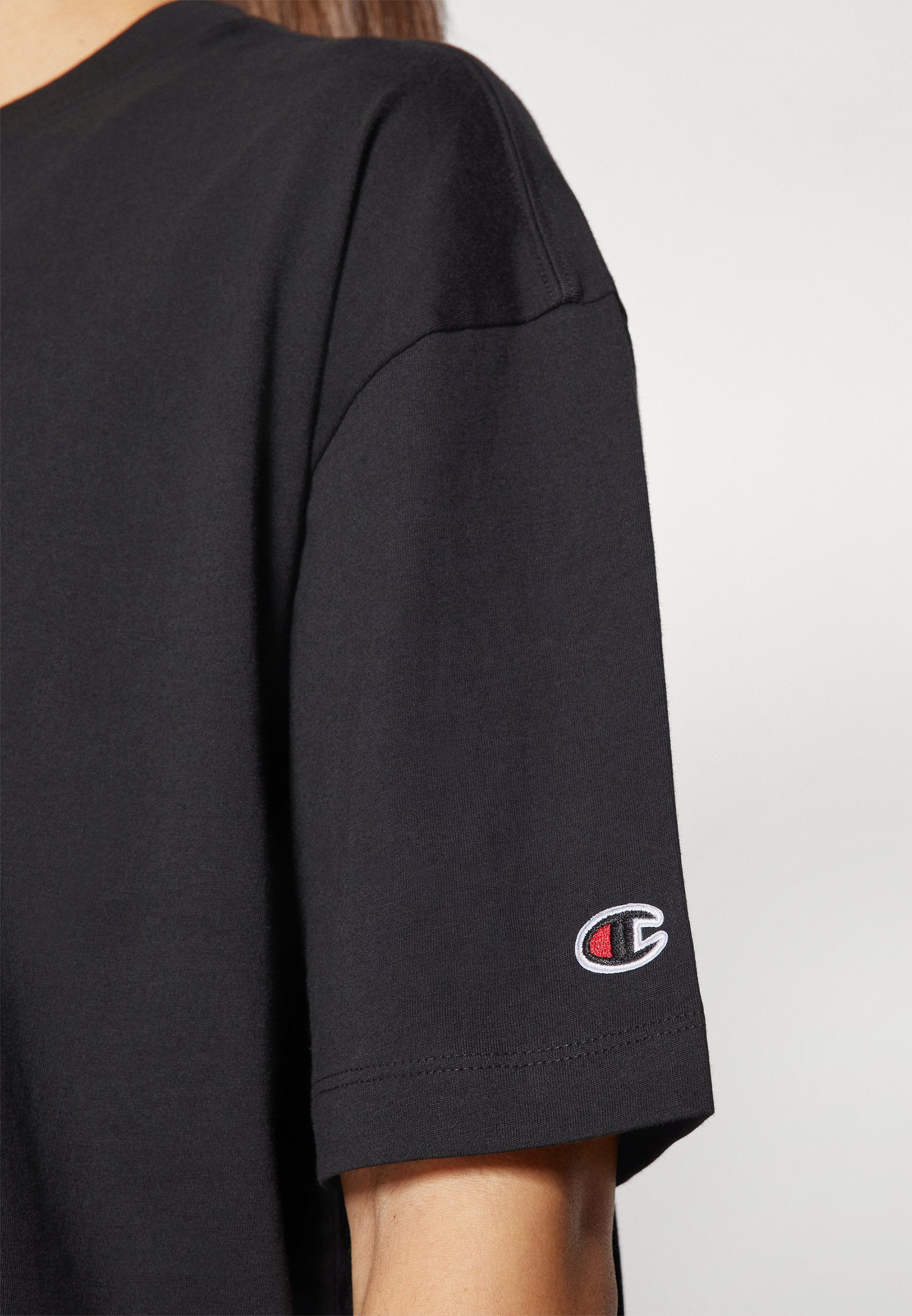 Champion ICONS TONAL OVERSIZE CREWNECK marškinėliai - Paprasti marškinėliai - juodi