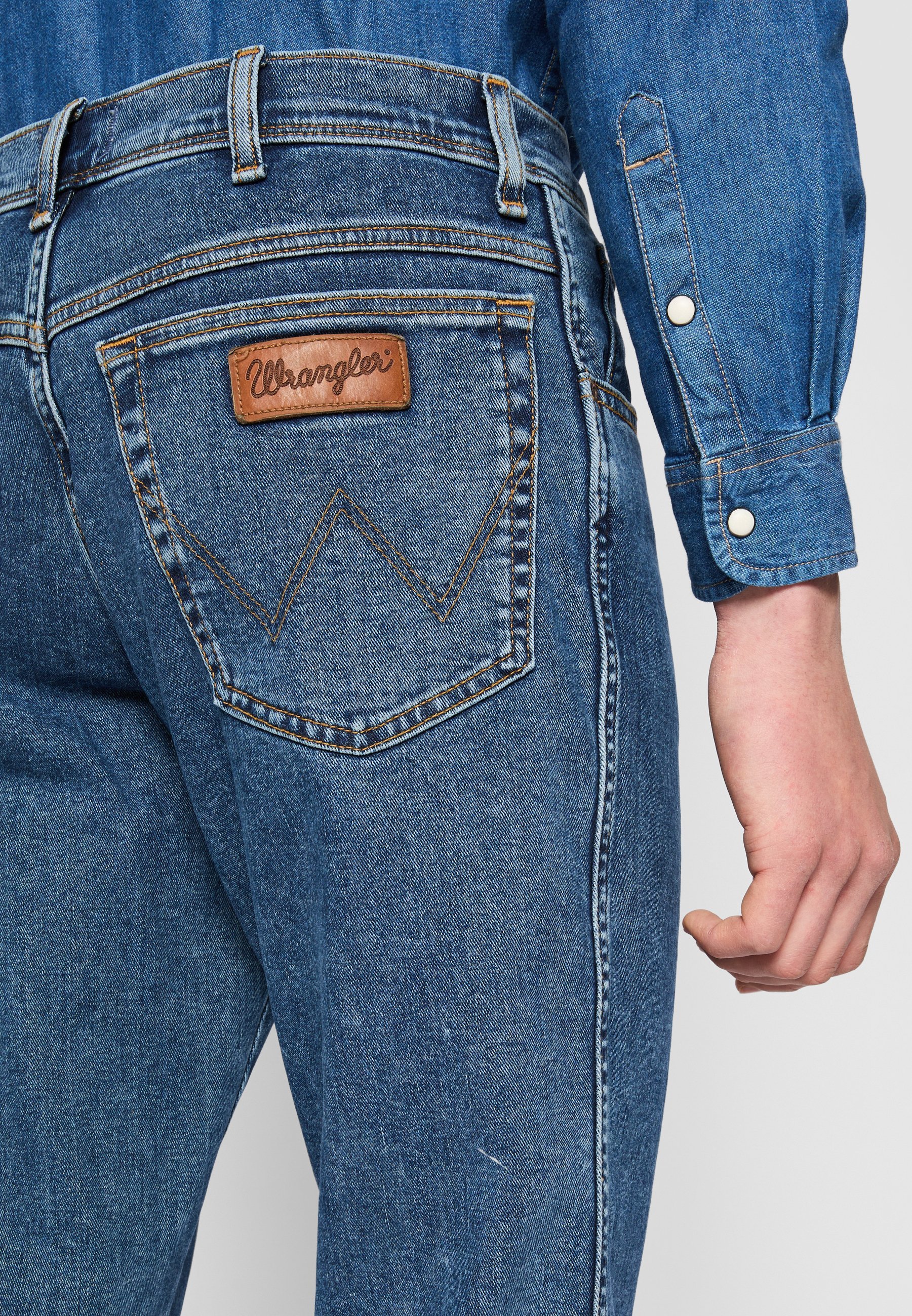 Wrangler TEXAS - Rechte jeans - stonewash