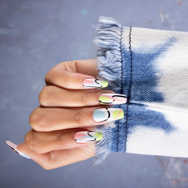 Lottie London Stay Press'D na paznokciach - Wavy Baby