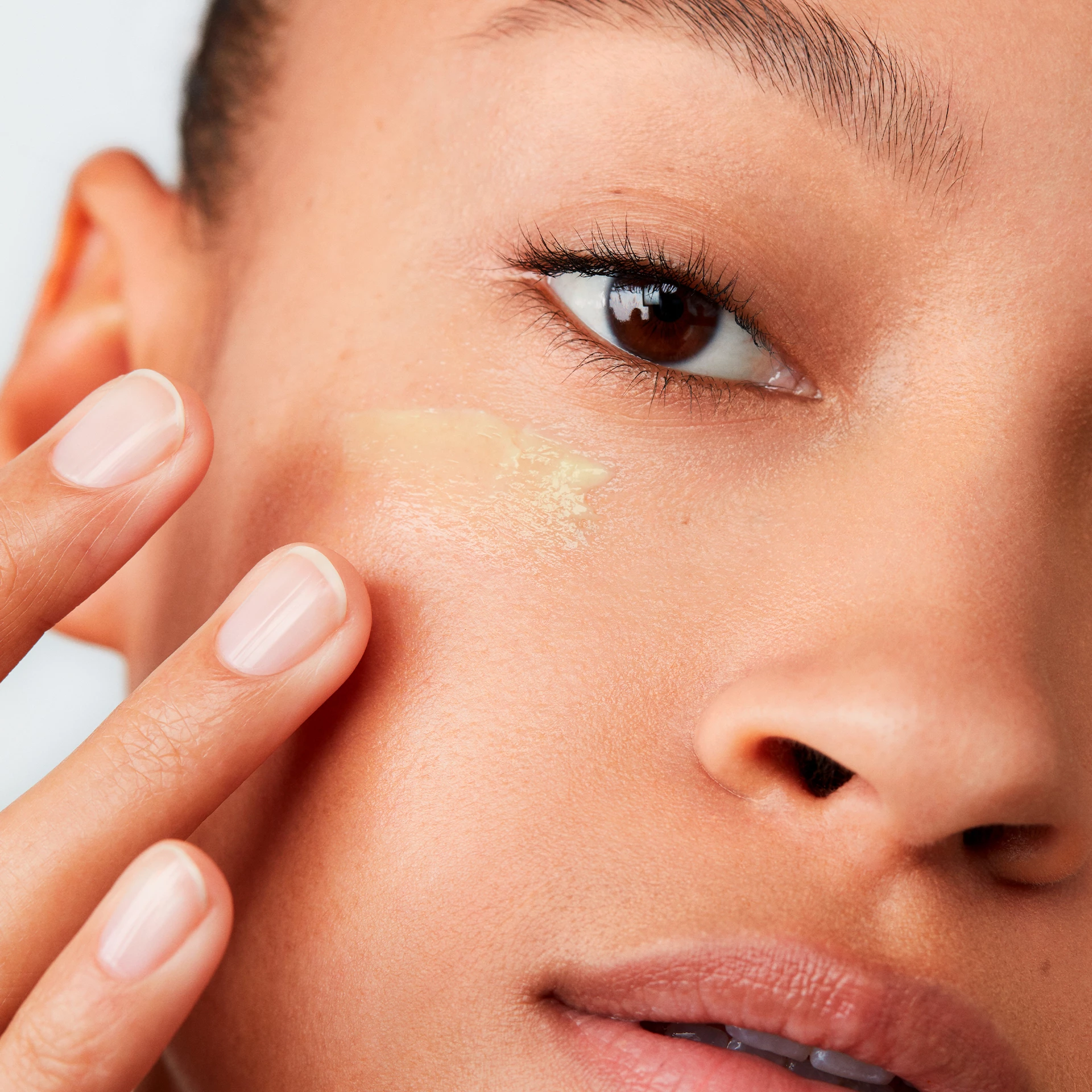 Bază de față Mini îmbogățită cu vitamine 7 ml - Bobbi Brown