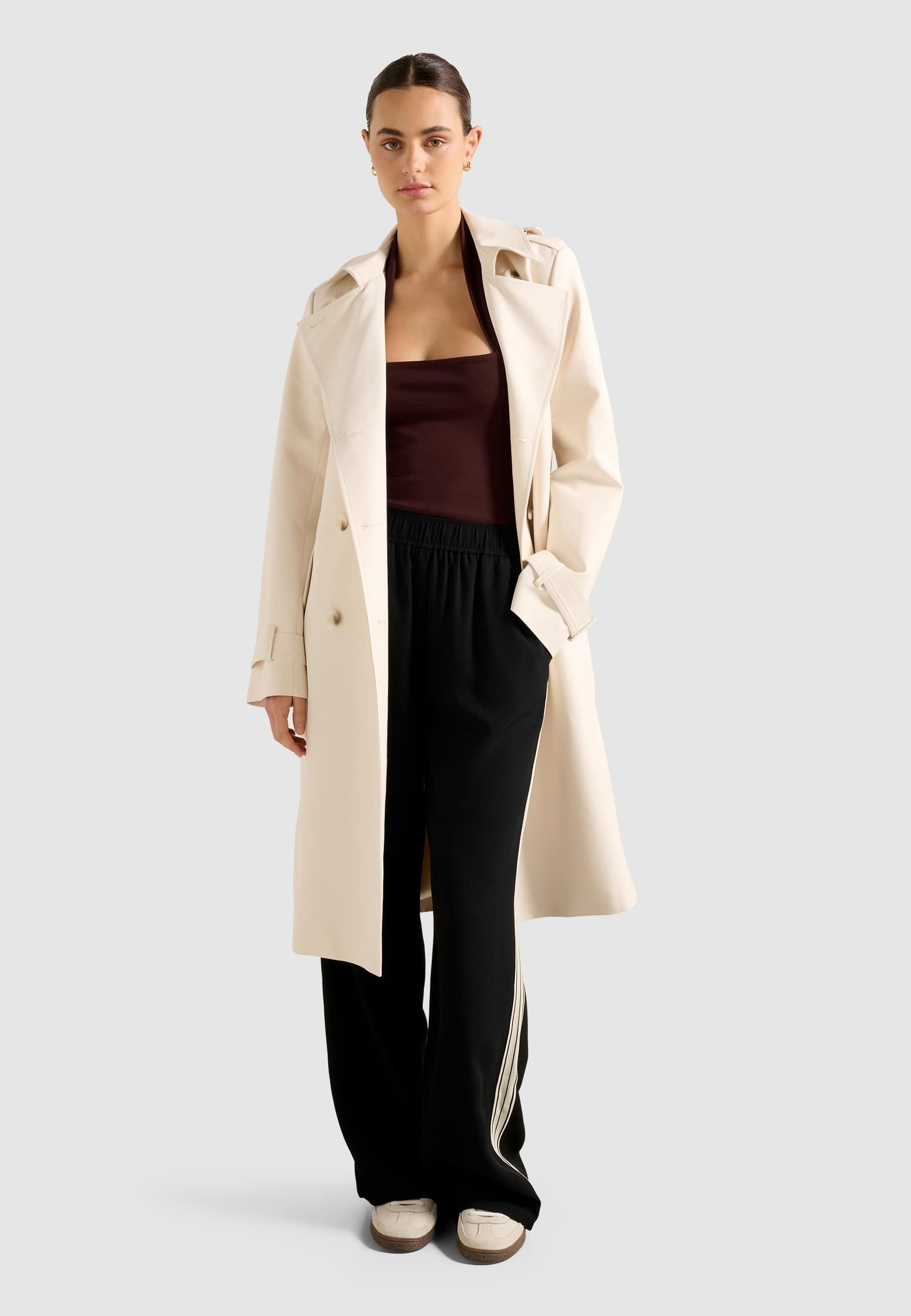 Forever New CAROLINE WATERBESTENDIGE TRENCHCOAT MET CAPUCHON - crème