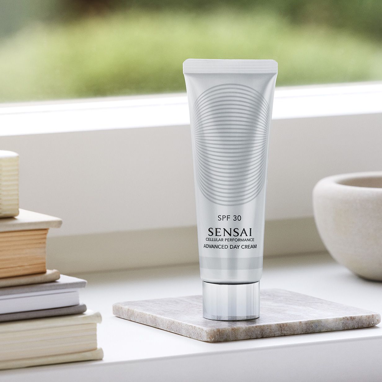 Dnevna krema Cellular Performance Advanced SPF 30 Razkošna vlažilna in negovalna sredstva