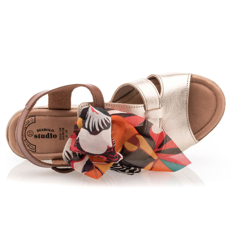 Sandali da donna gialli / Scarpe aperte in punta