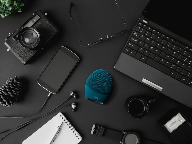 FOREO LUNA™4 Уређај за масажу и чишћење лица за мушкарце