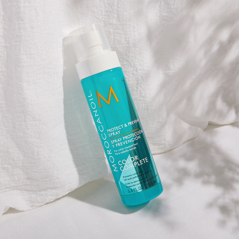 Spray protetor e preventivo Moroccanoil Color Care com efeito hidratante para cabelos com coloração.