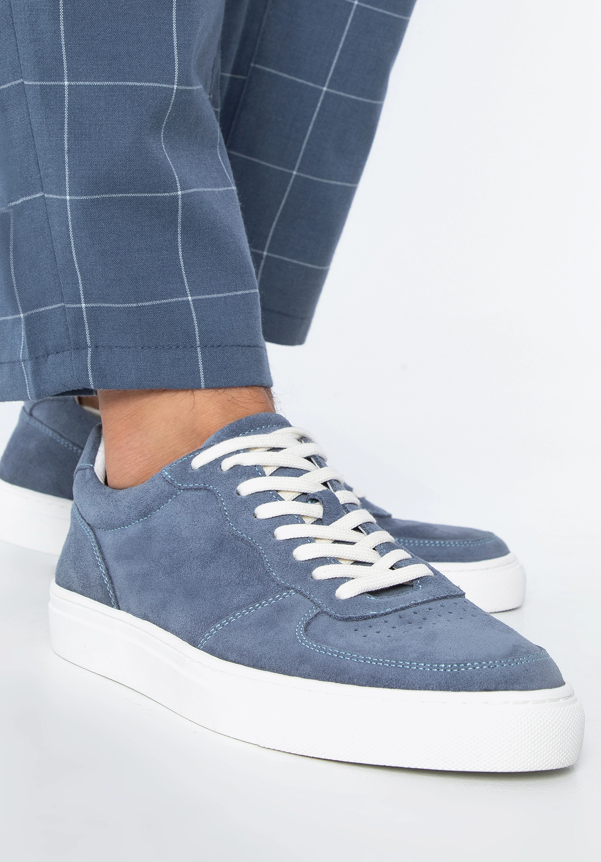 Męskie sneakersy zamszowe klasyczne niebieskie