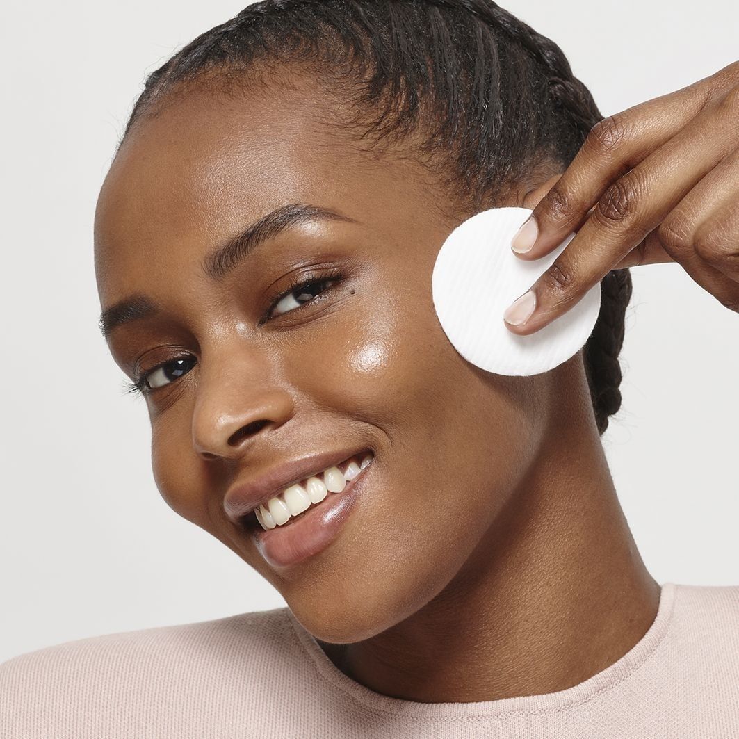 L'Oréal Paris kosmētikas noņēmējs ar 5% glikolskābi, pīlinga toneris - 180 ml