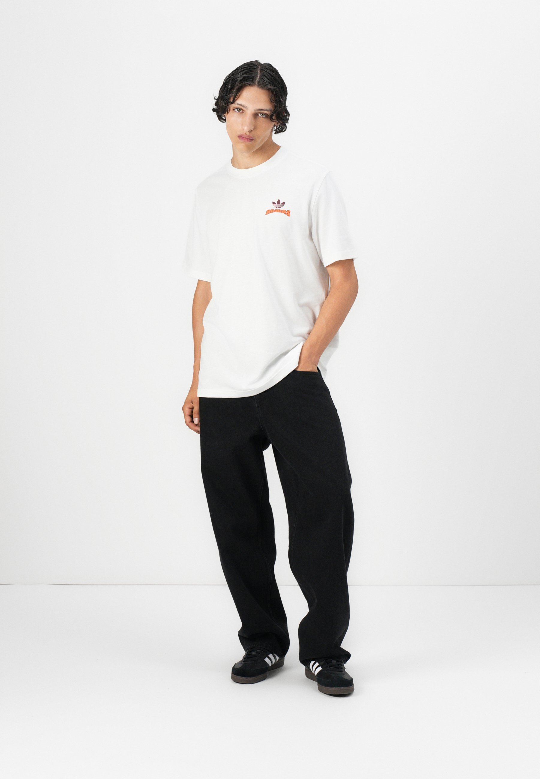 adidas Originals SMILEY DAISY UNISEXE - T-shirt imprimé - blanc