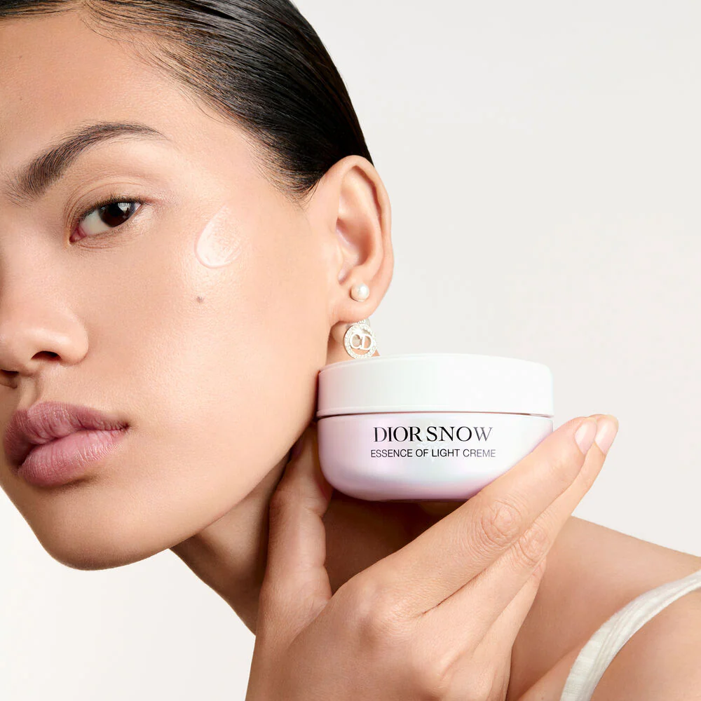 Antimacchie e Illuminanti Dior Snow Essence of Light Creme - Crema viso giorno illuminante, Crema viso giorno antimacchie