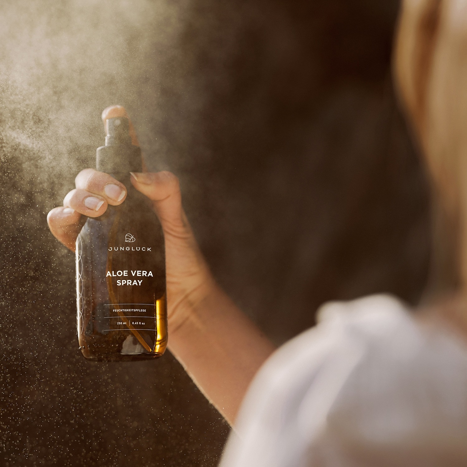 „Juniglück“ veido tonikas su alaviju – 250 ml