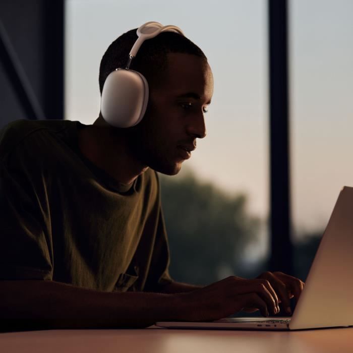 AirPods Max plateados