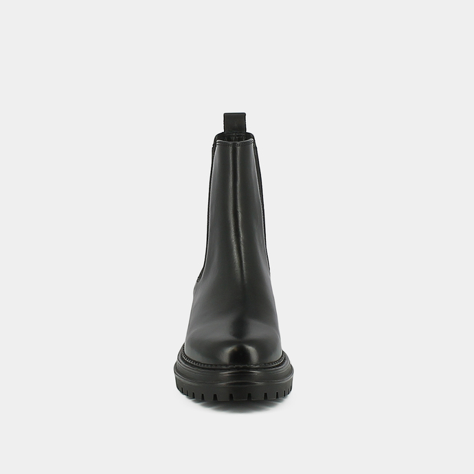 Bottines à semelles crantées et élastiques  en cuir noir
