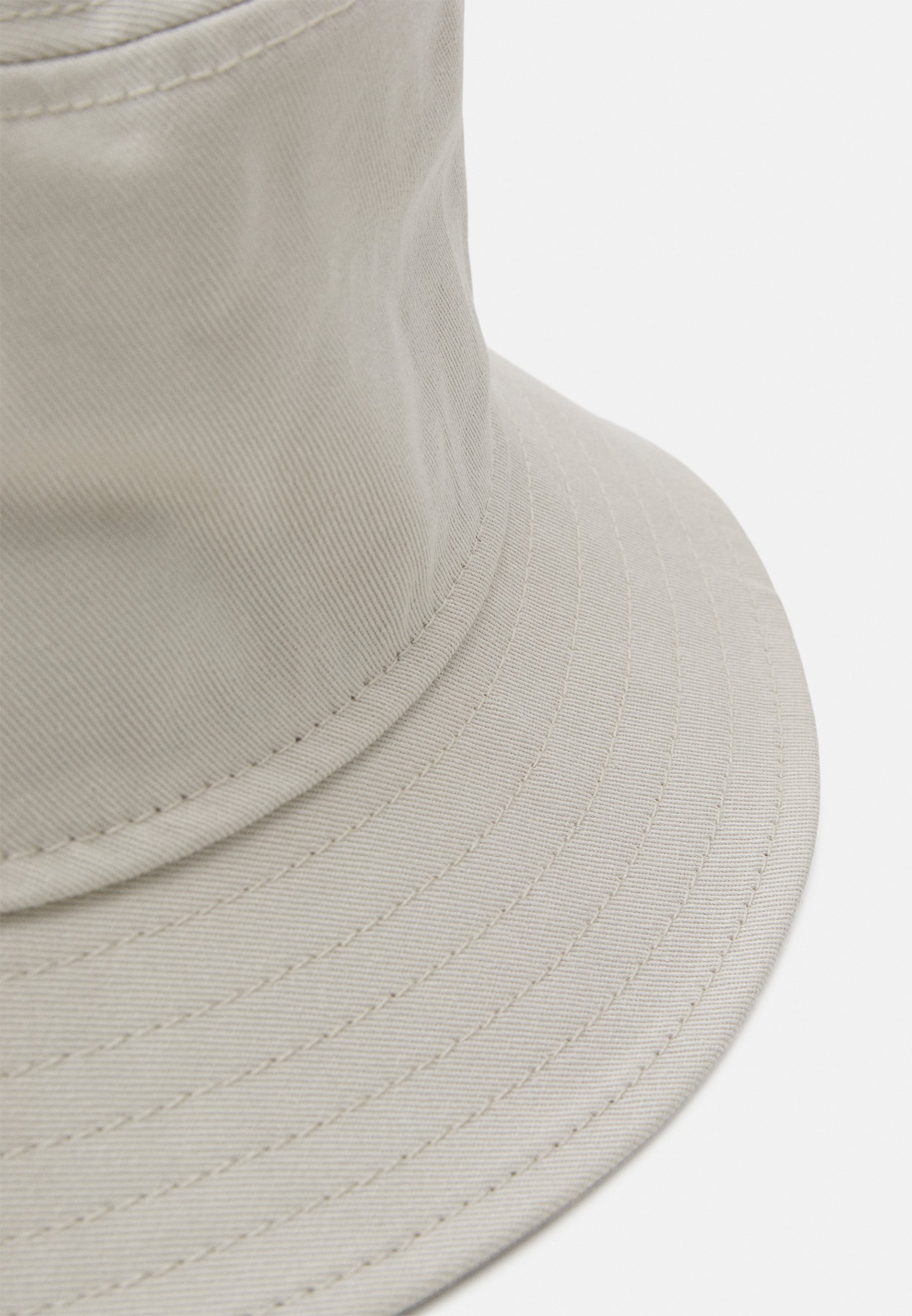 New Era petten