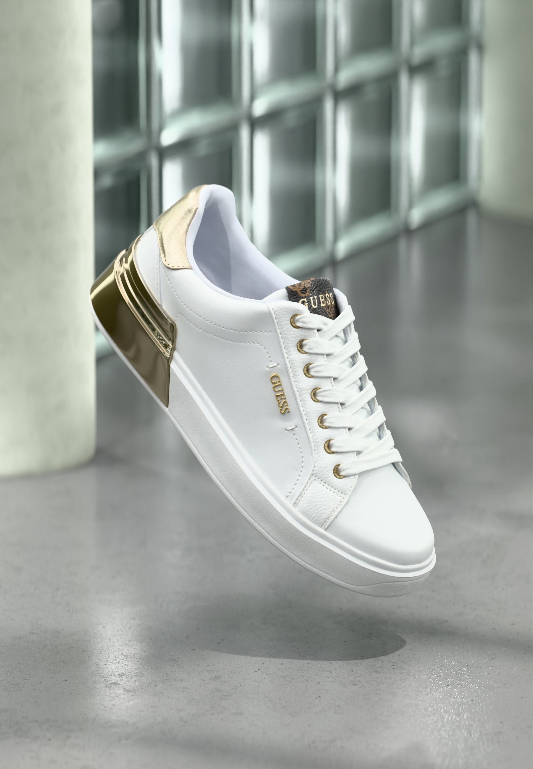 Guess CORLINA - Tênis - platina