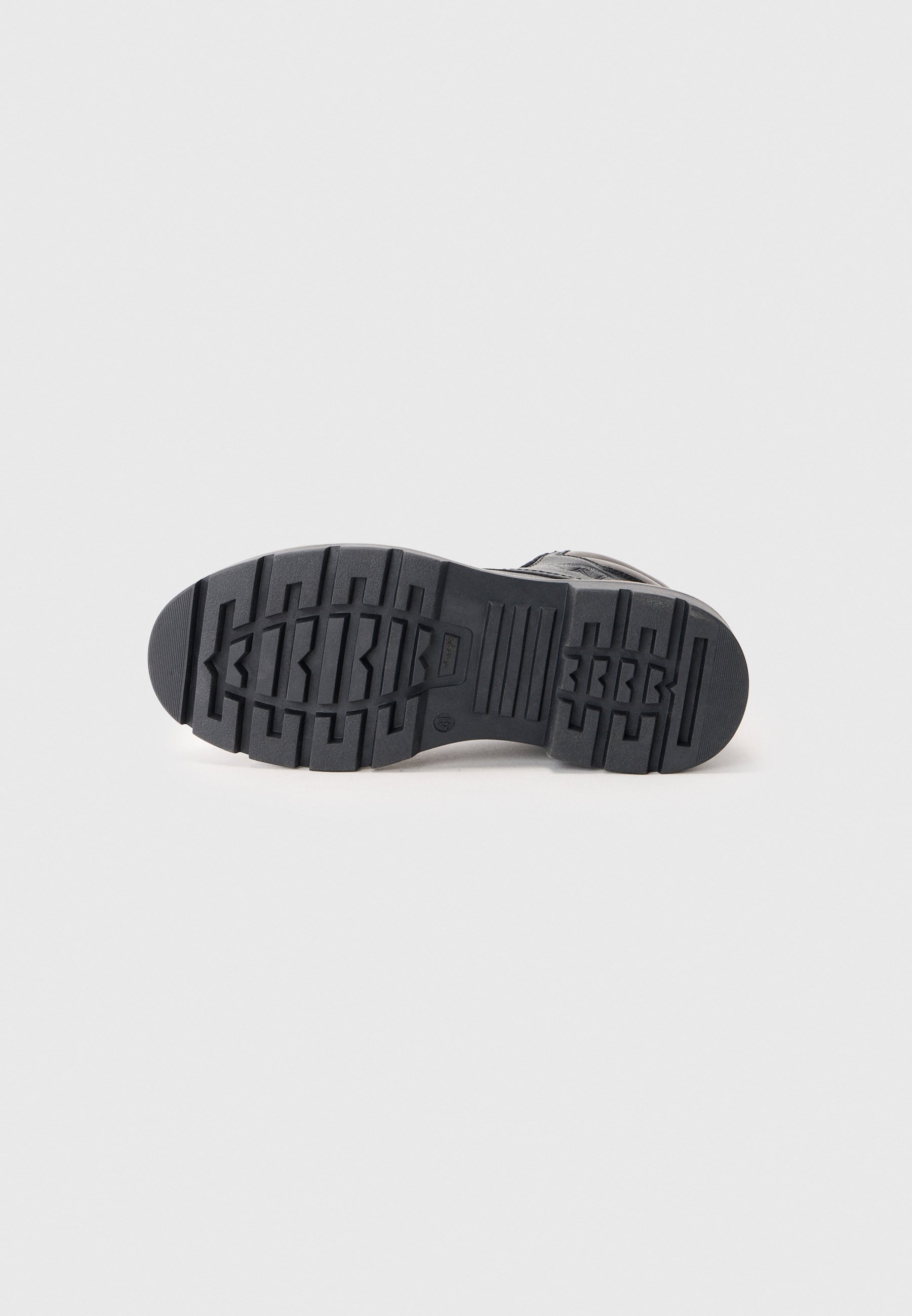 Wrangler NEVADA MEN HIGH - Enkellaarsjes met vetersluiting - zwart