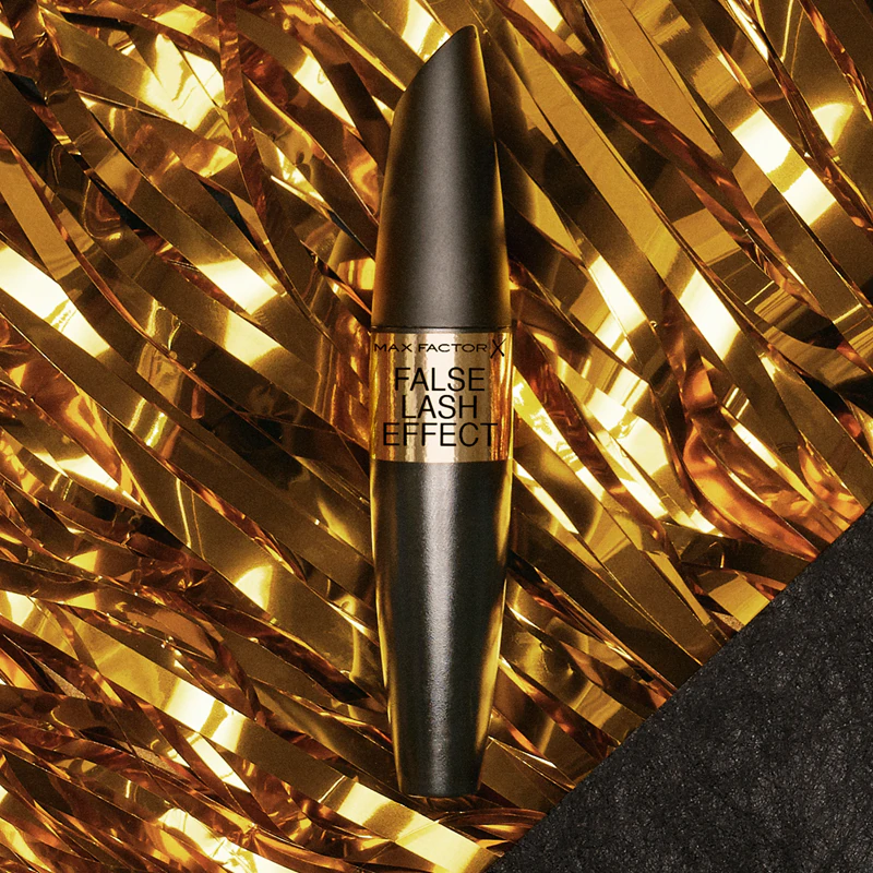 Max Factor False Lash Effect mascara die volume geeft en de wimpers scheidt.