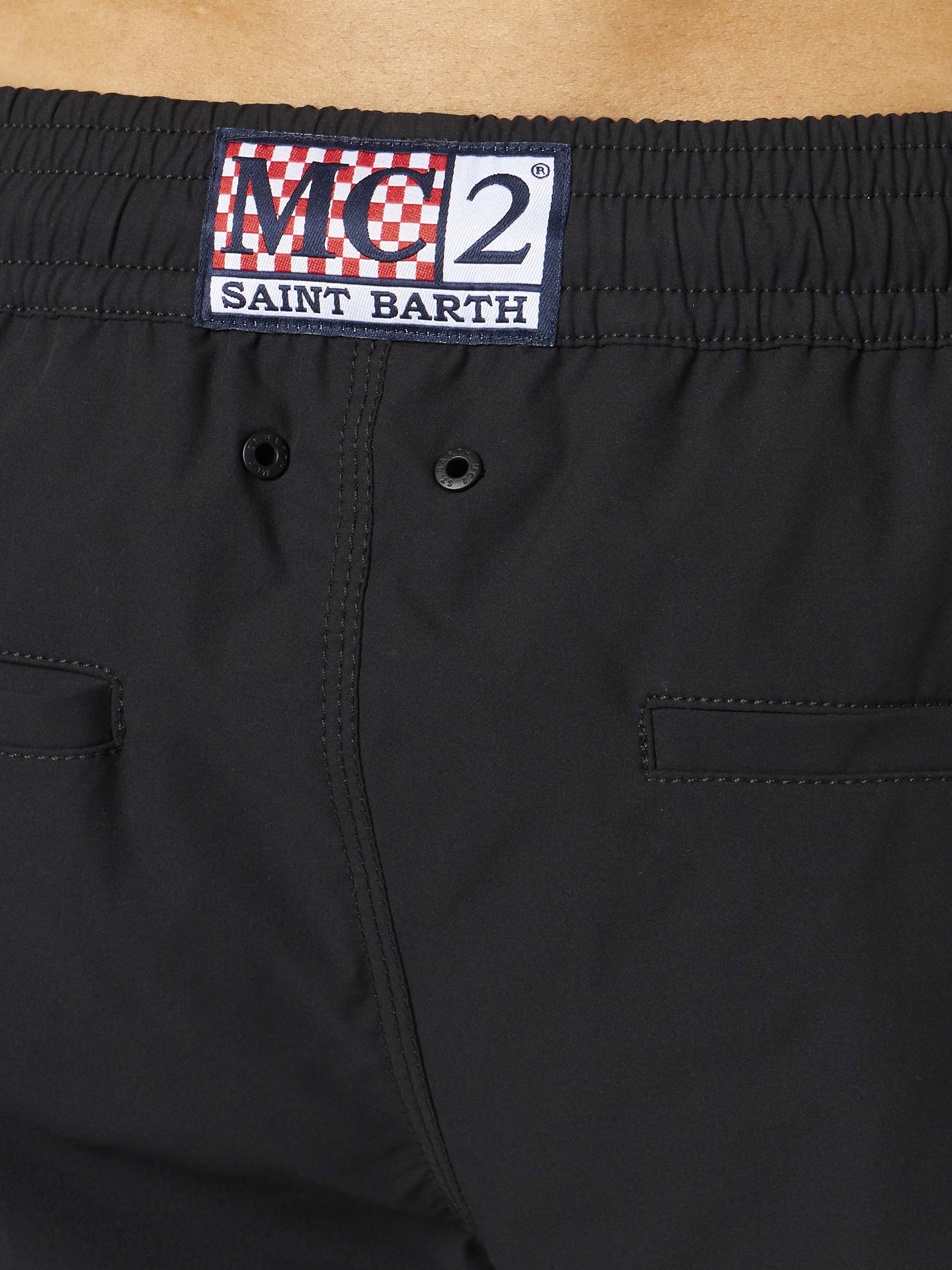 Traje de baño para hombre con logo lateral y contraste
