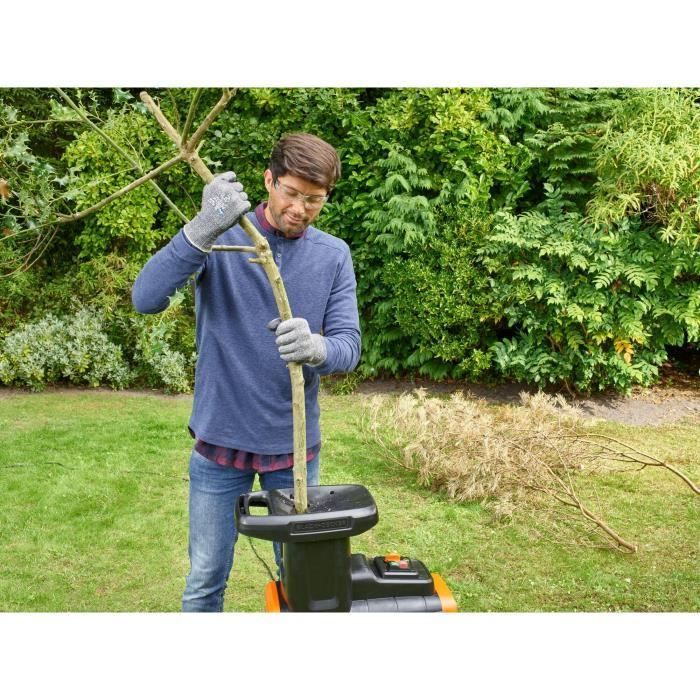 Trituratore da giardino con filo - BLACK+DECKER - BEGAS5800-QS - 2800W - Capacità di triturazione 45mm - Contenitore di raccolta 45L