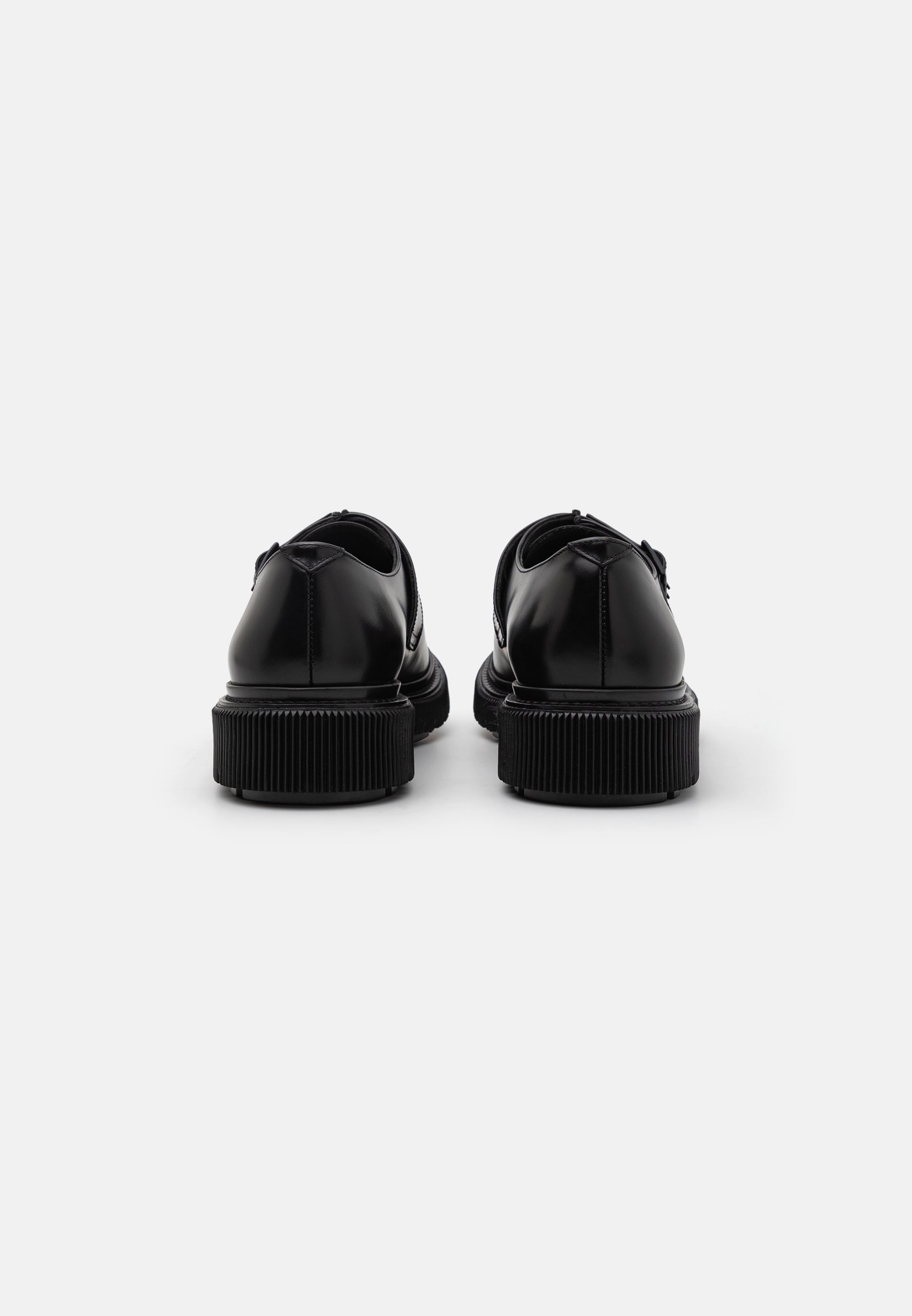 Vaarwel TYPE 136 UNISEX - Instappers - zwart