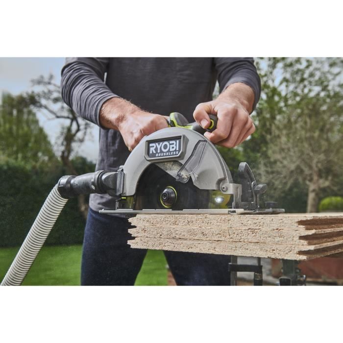 Scie circulaire - RYOBI - Brushless - Moteur sans charbons - 18V - Diam. 184 mm x 16 mm - 4 500 tr/min - Livrée avec 1 lame 24 dents