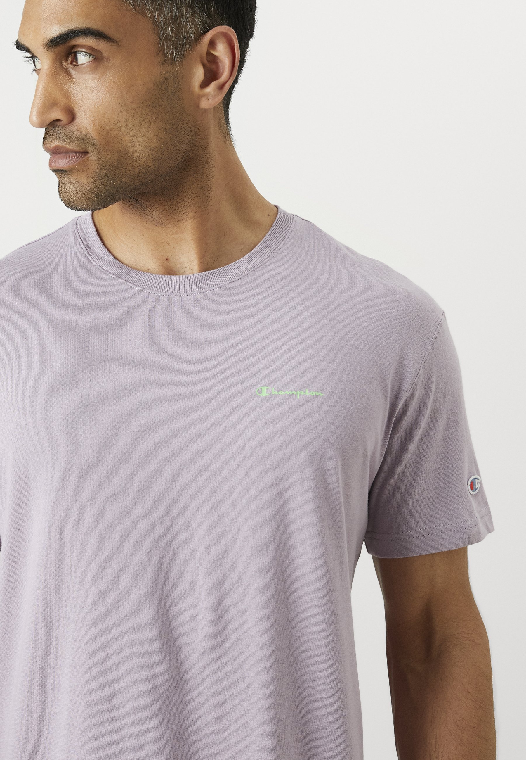 T-shirt Champion da uomo con stampa - lilla