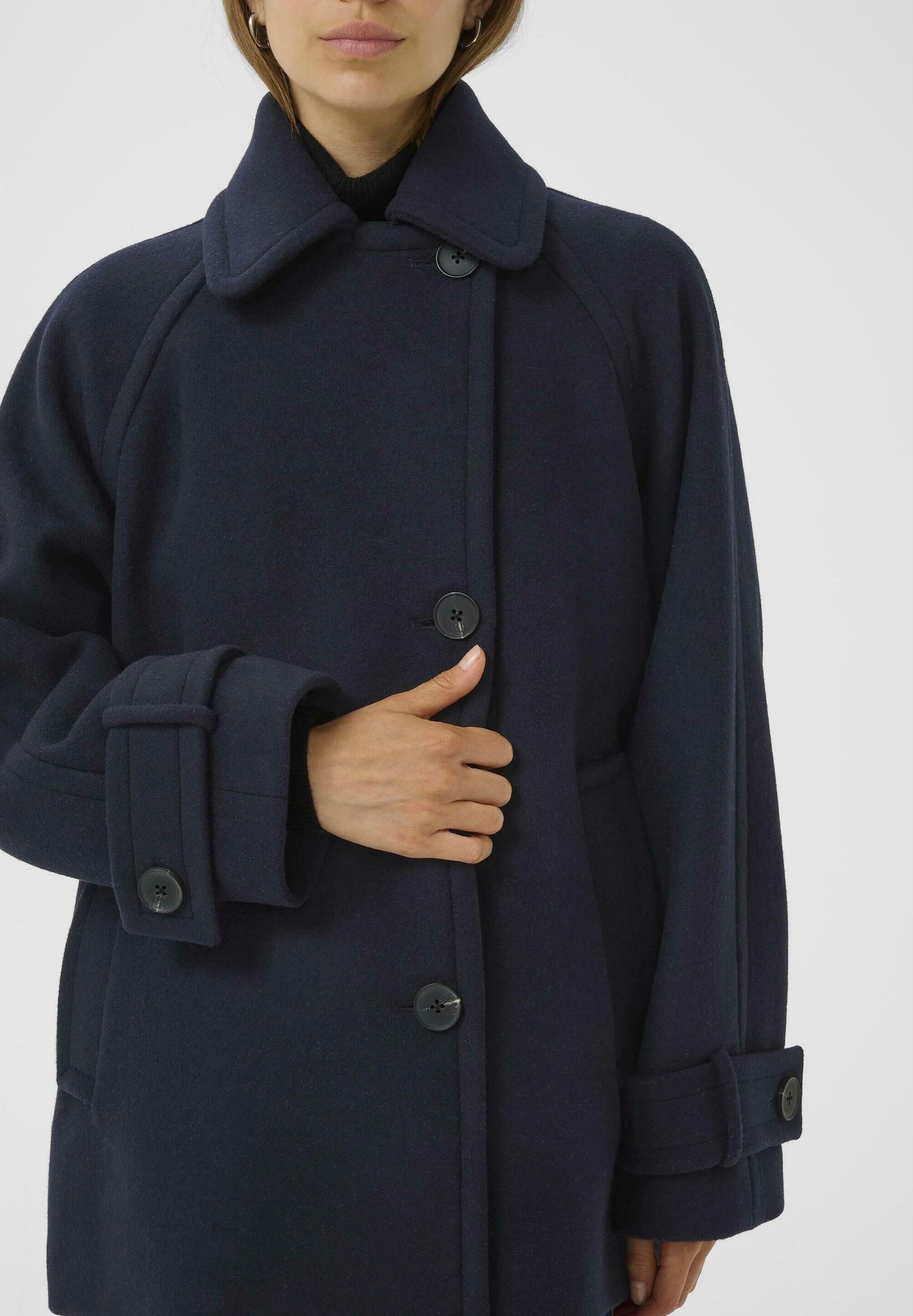 InWear Krátký kabát - black