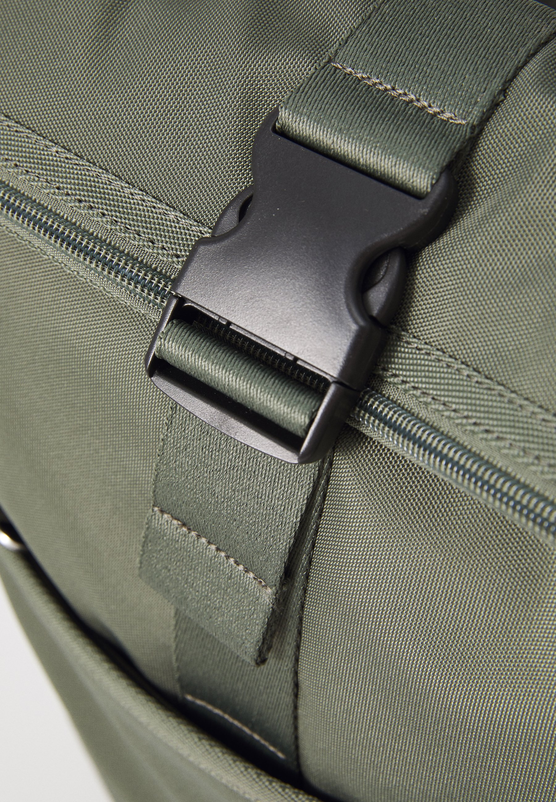 Tommy Jeans DAILY ROLLTOP BACKPACK - Rugzak - tin groen