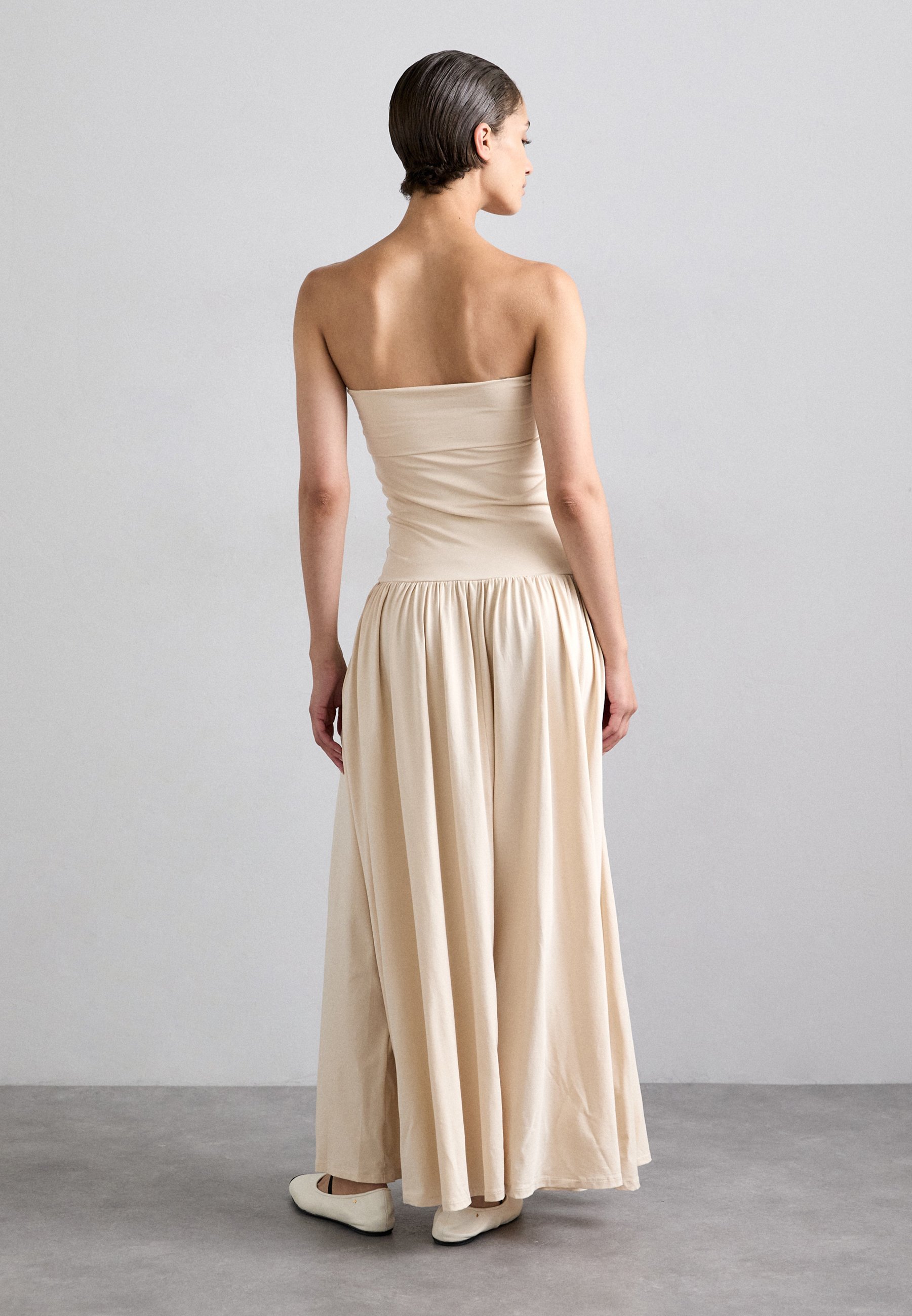 Von Malene Birger MARCIELLA – Maxikleid – oyster grey sol