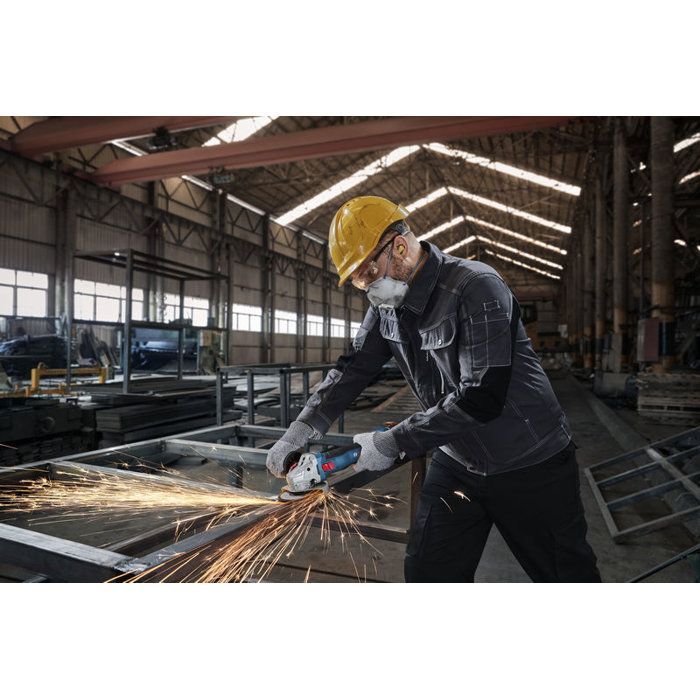 125mm Angle Grinder - GWS 18V-8 - BOSCH - with 2 x 18V 4.0Ah Batteries - Charger - L-Boxx - 06019N9002