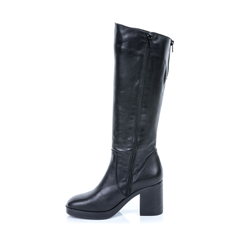  Botas negras de mujer