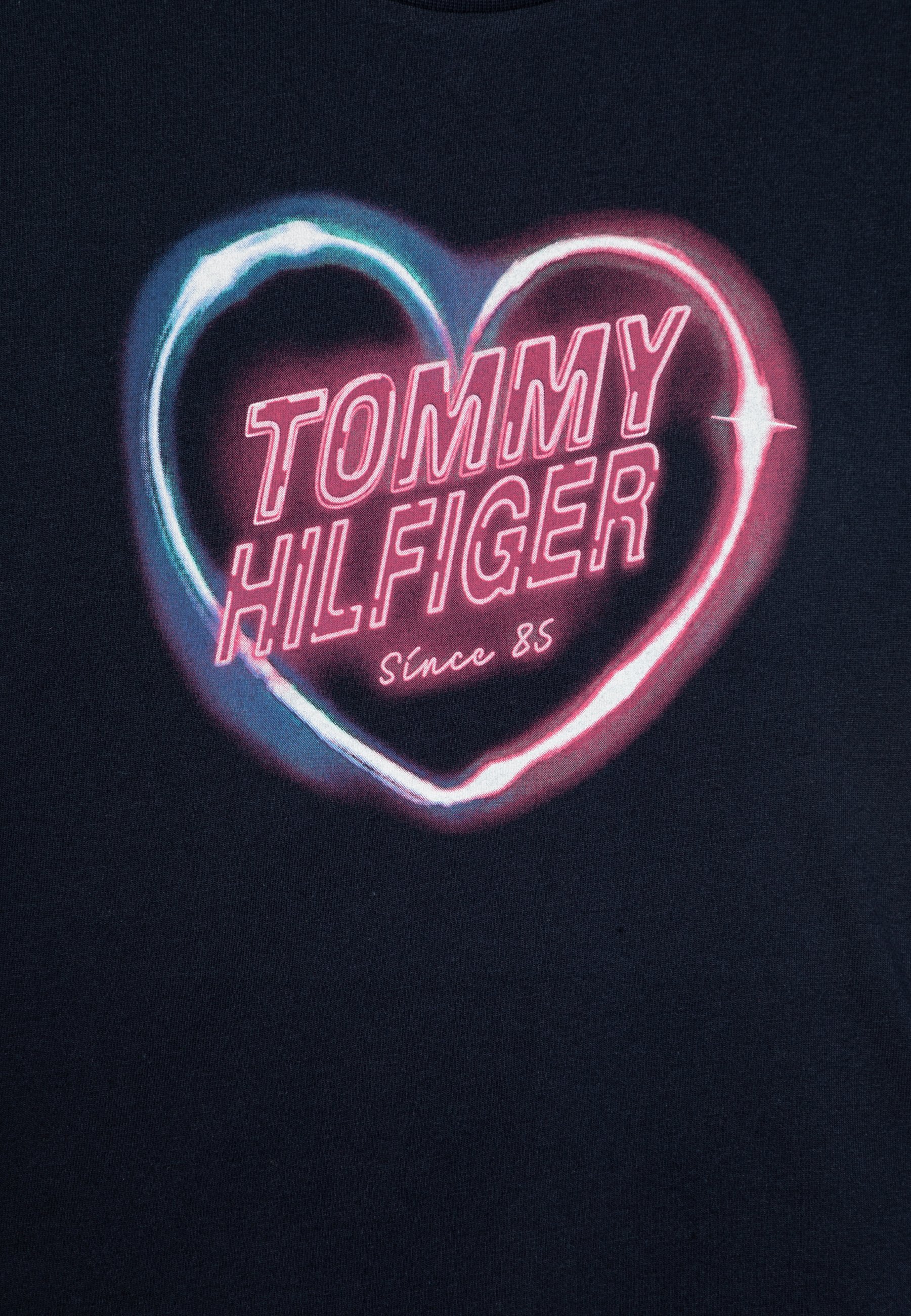 T-shirt Tommy Hilfiger imprimé photo relax - Bleu marine nuit