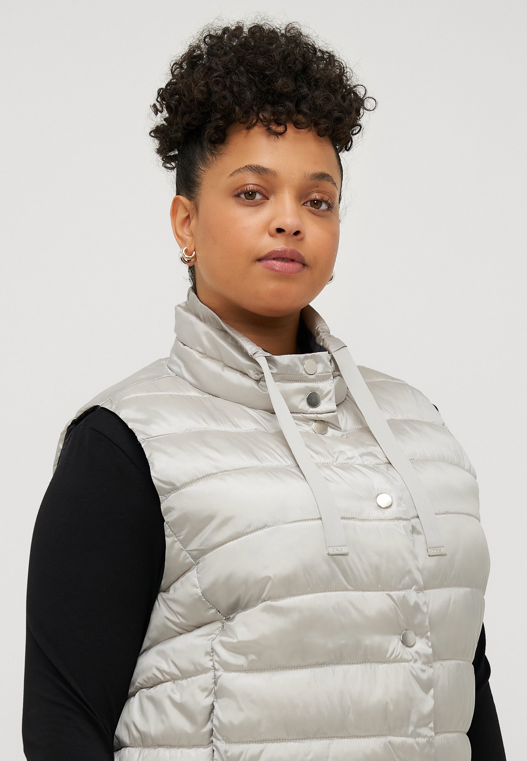 ALLEEN Carmakoma CARVEGA LIFE GEWATTEERD VEST - Vest - Antarctica