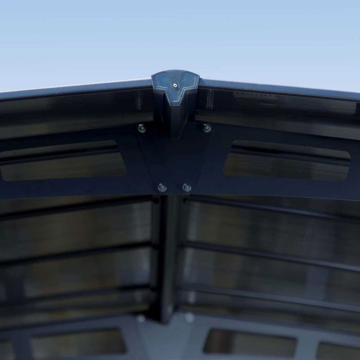 Cochera Alpine de 4,35 x 3,52 m de aluminio y policarbonato para autocaravanas.